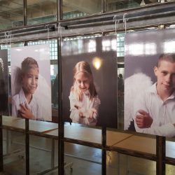 ФОТОВИСТАВКА «ДІТИ, ЯК ЯНГОЛИ»